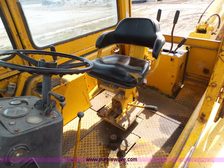 image for item K4277 John Deere 310A backhoe