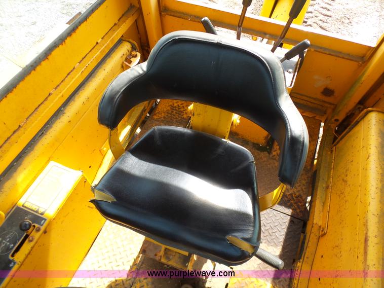 image for item K4277 John Deere 310A backhoe