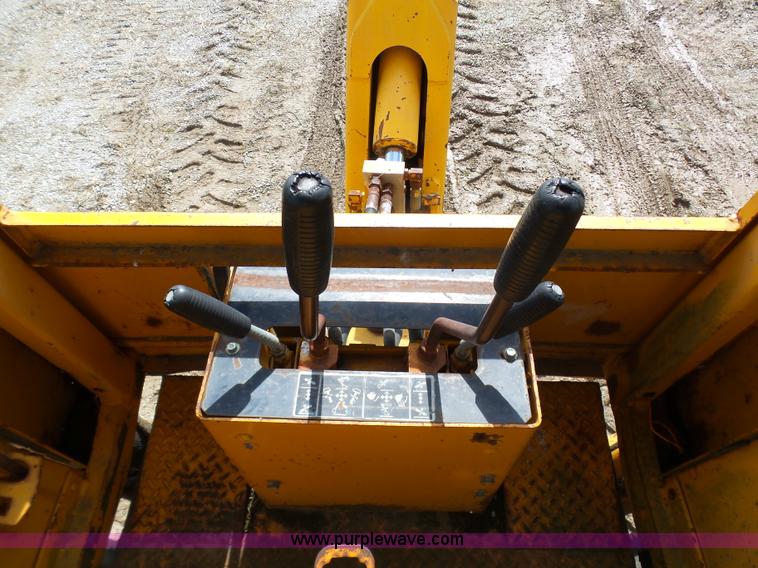 image for item K4277 John Deere 310A backhoe