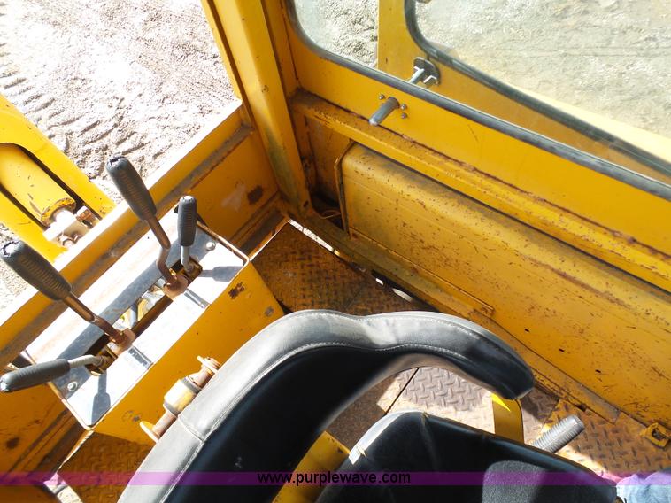 image for item K4277 John Deere 310A backhoe