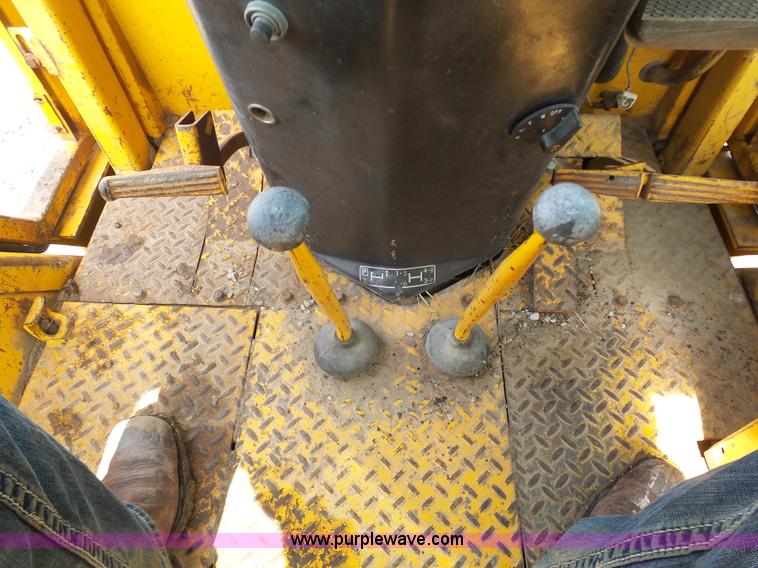 image for item K4277 John Deere 310A backhoe