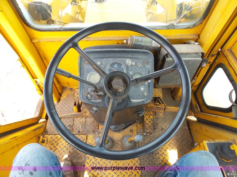 image for item K4277 John Deere 310A backhoe