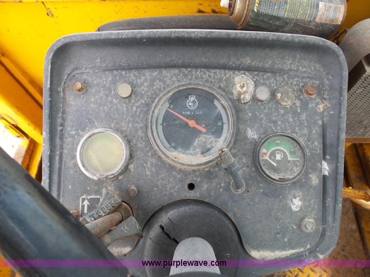 image for item K4277 John Deere 310A backhoe