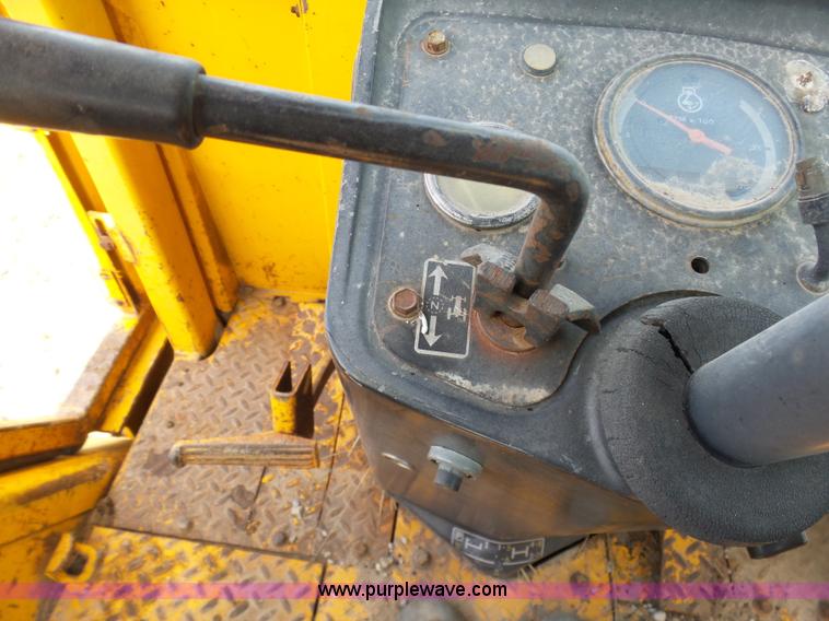 image for item K4277 John Deere 310A backhoe
