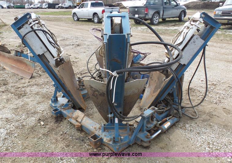 image for item K4279 Care Tree Systems 684 skid steer tree spade