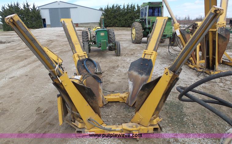 image for item K4280 Vermeer TS-30 skid steer tree spade