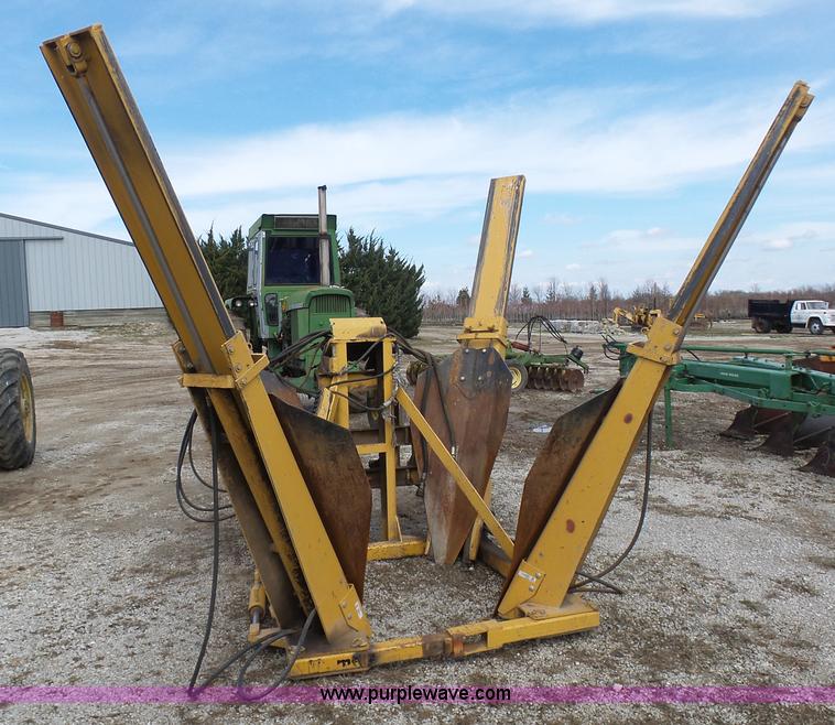 image for item K4281 Vermeer TS44A tree spade