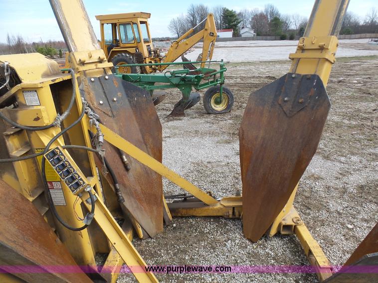 image for item K4281 Vermeer TS44A tree spade