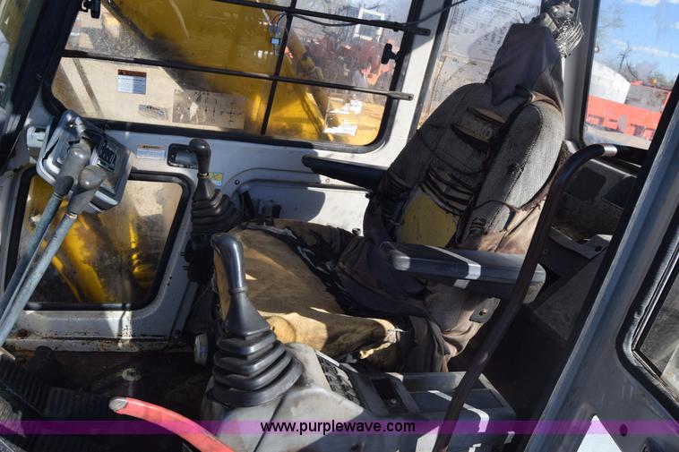 image for item K4296 Kobelco SK200 LC excavator