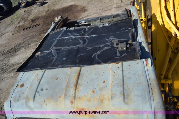 image for item K4296 Kobelco SK200 LC excavator
