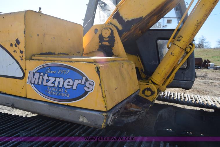 image for item K4296 Kobelco SK200 LC excavator