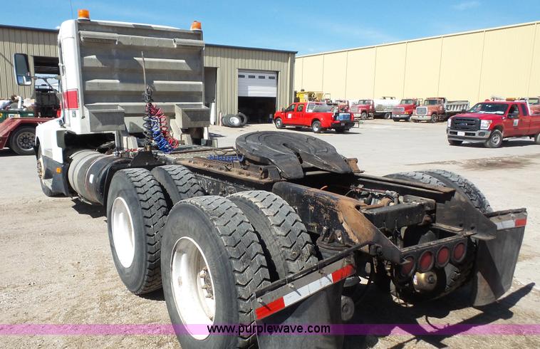 image for item K5101 1995 Kenworth T600B semi truck