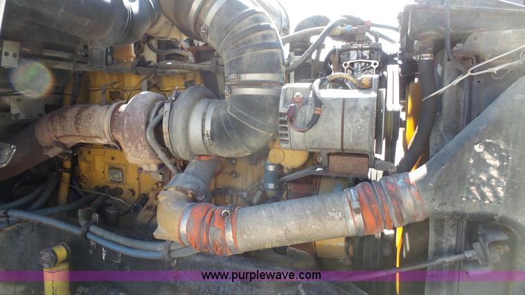 image for item K5101 1995 Kenworth T600B semi truck