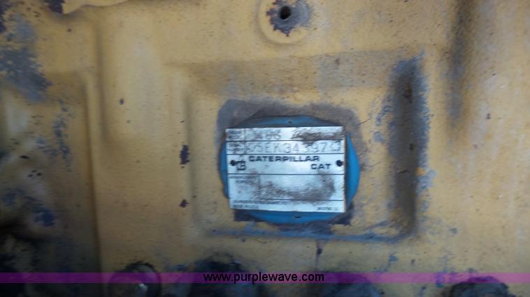 image for item K5101 1995 Kenworth T600B semi truck