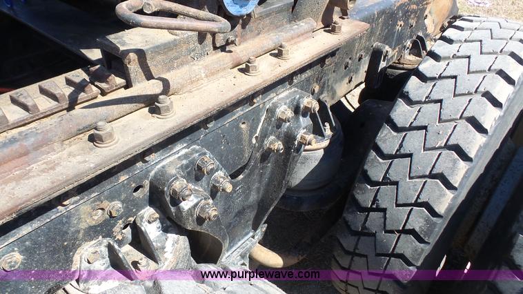 image for item K5101 1995 Kenworth T600B semi truck