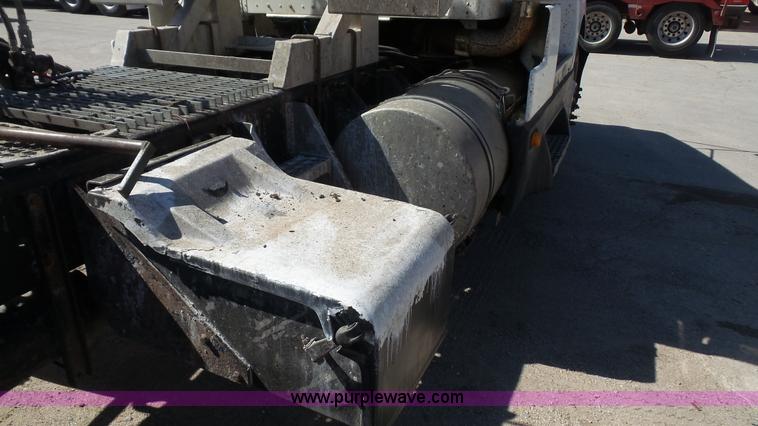 image for item K5101 1995 Kenworth T600B semi truck