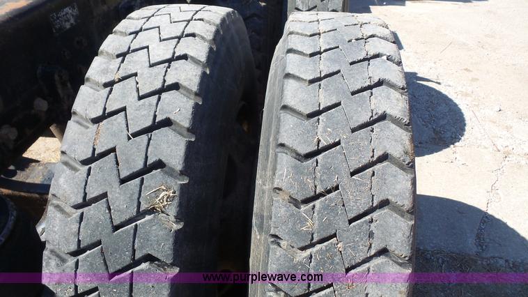 image for item K5101 1995 Kenworth T600B semi truck