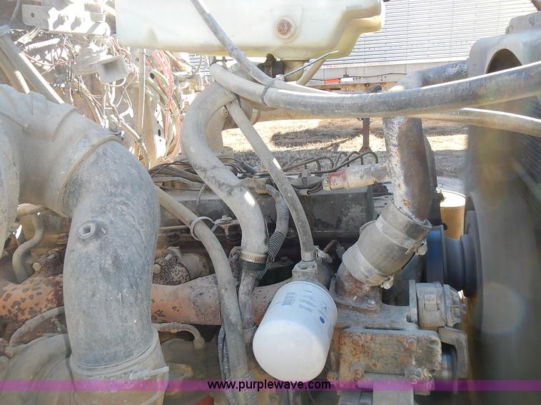 image for item K5105 1993 Ford LT8000 dump truck