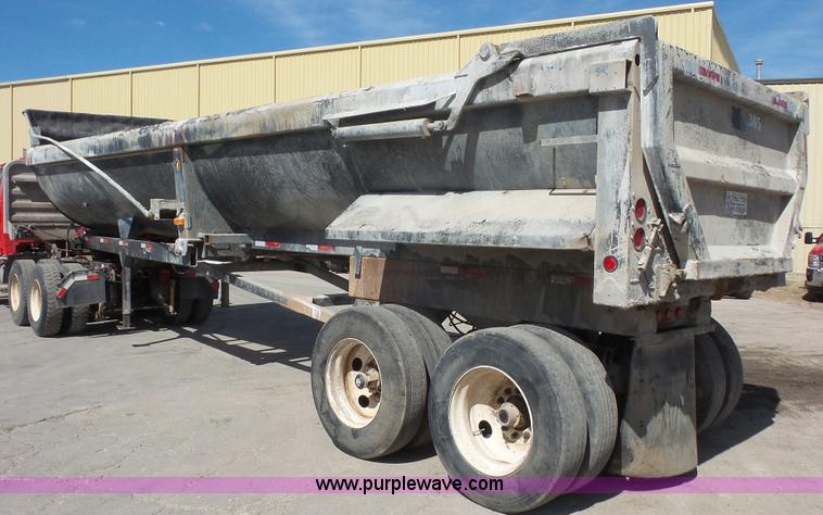 image for item K5106 2001 CPS end dump trailer