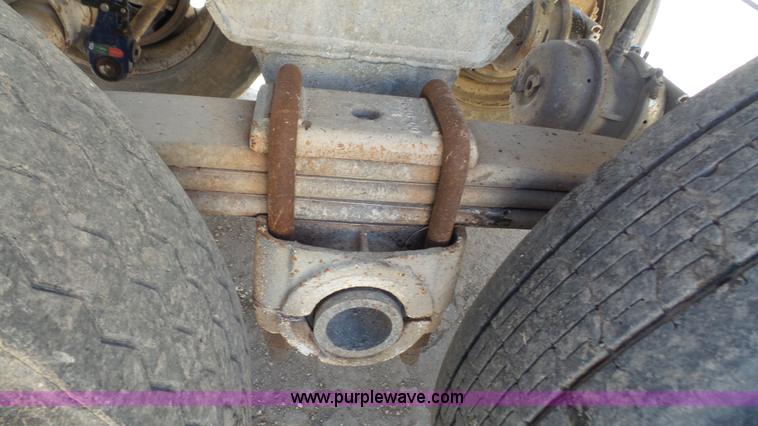 image for item K5106 2001 CPS end dump trailer