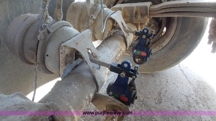 image for item K5106 2001 CPS end dump trailer