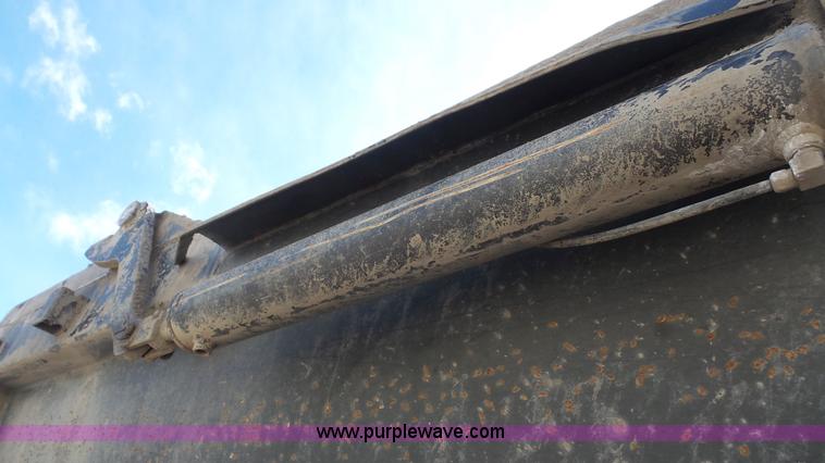 image for item K5106 2001 CPS end dump trailer