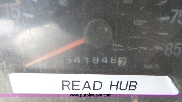 image for item K5107 1998 Ford AT9513 Aeromax 113 semi truck