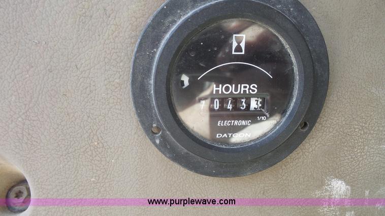 image for item K5109 2000 Sterling AT9513 semi truck