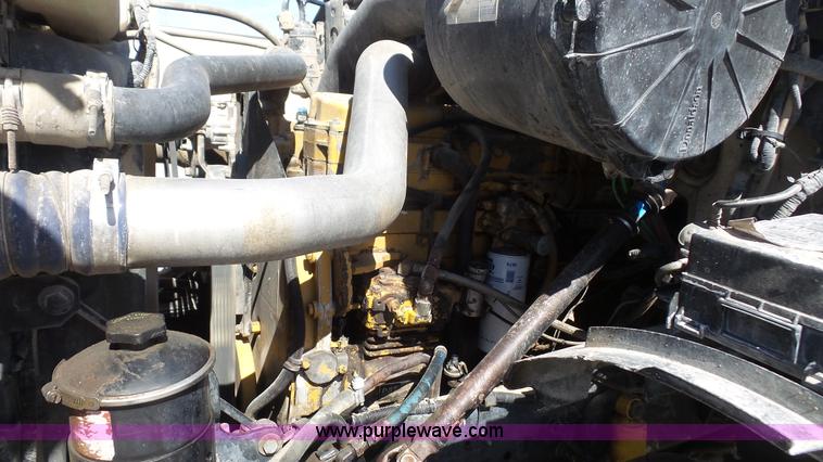 image for item K5109 2000 Sterling AT9513 semi truck