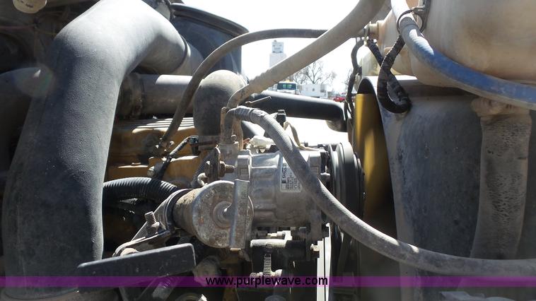 image for item K5109 2000 Sterling AT9513 semi truck