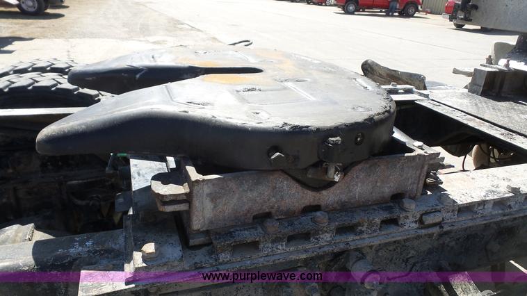 image for item K5109 2000 Sterling AT9513 semi truck