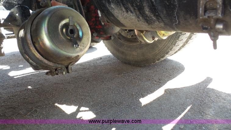 image for item K5109 2000 Sterling AT9513 semi truck