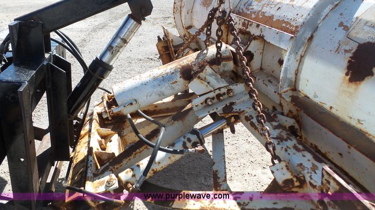 image for item K5115 2007 Peterbilt 335 dump truck