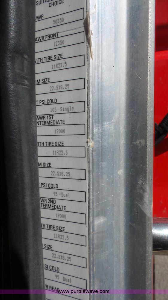 image for item K5115 2007 Peterbilt 335 dump truck