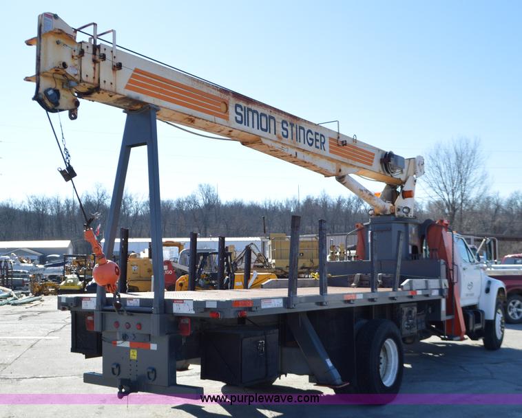 image for item K5453 1995 Ford F800 crane truck