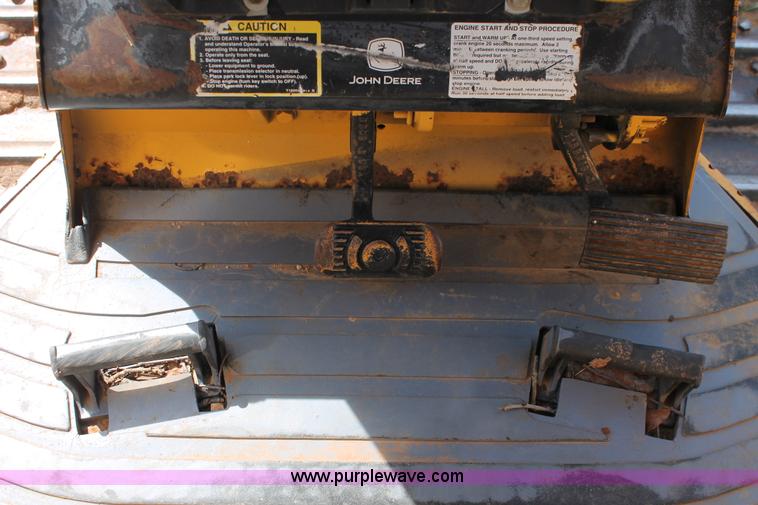 image for item K8996 2004 John Deere 650H XLT dozer