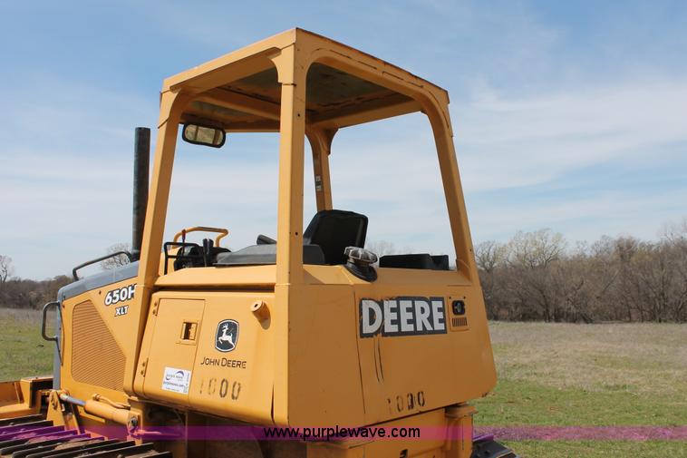 image for item K8996 2004 John Deere 650H XLT dozer