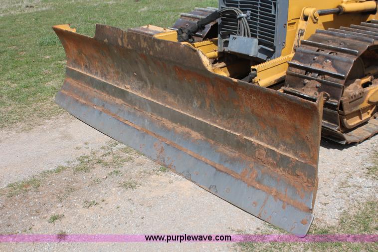 image for item K8996 2004 John Deere 650H XLT dozer