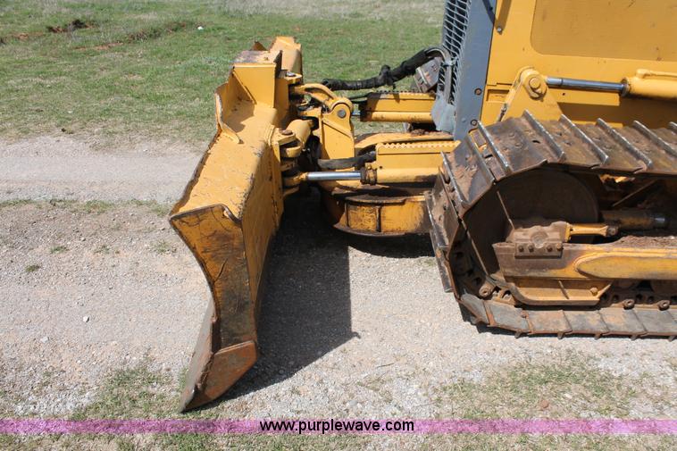 image for item K8996 2004 John Deere 650H XLT dozer