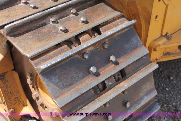 image for item K8996 2004 John Deere 650H XLT dozer