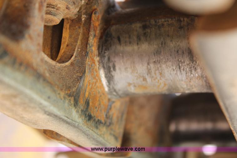 image for item K8996 2004 John Deere 650H XLT dozer