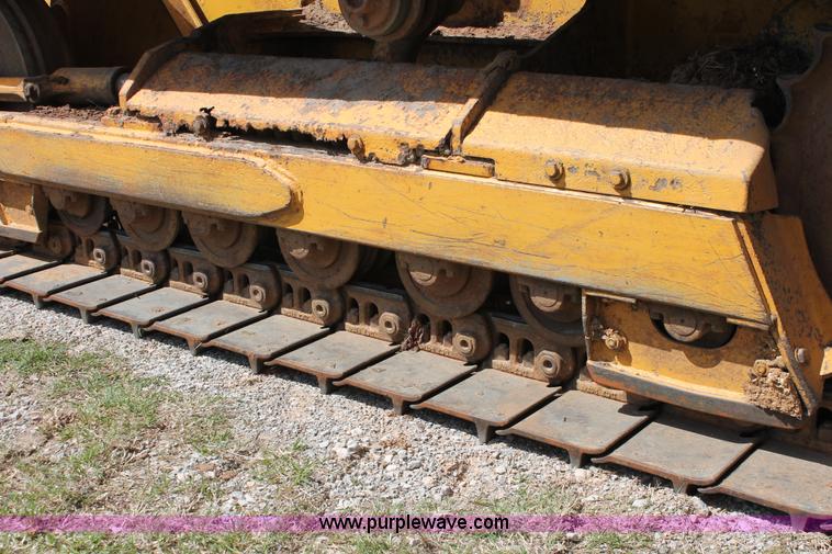 image for item K8996 2004 John Deere 650H XLT dozer