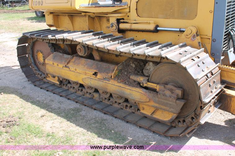 image for item K8996 2004 John Deere 650H XLT dozer