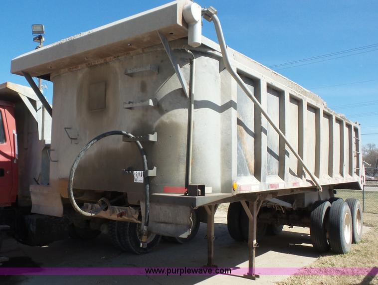 image for item L3624 1998 Hilbilt end dump trailer