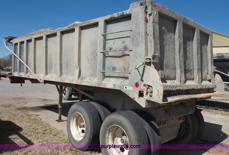 image for item L3624 1998 Hilbilt end dump trailer