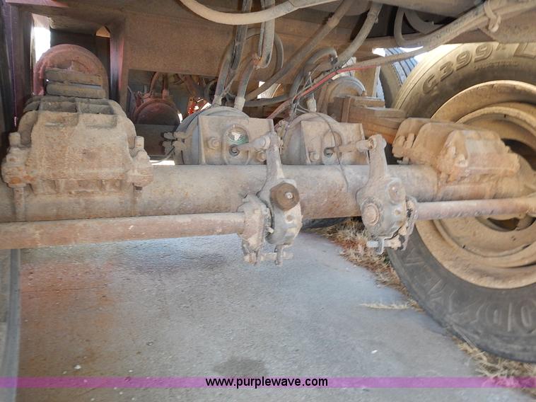 image for item L3624 1998 Hilbilt end dump trailer