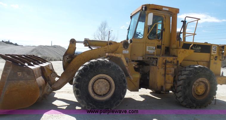 image for item L5466 1986 Caterpillar 966D wheel loader