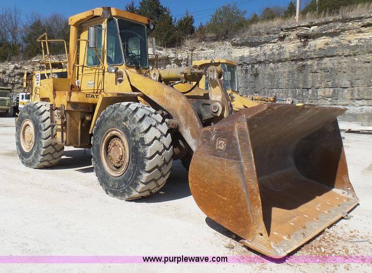 image for item L5466 1986 Caterpillar 966D wheel loader