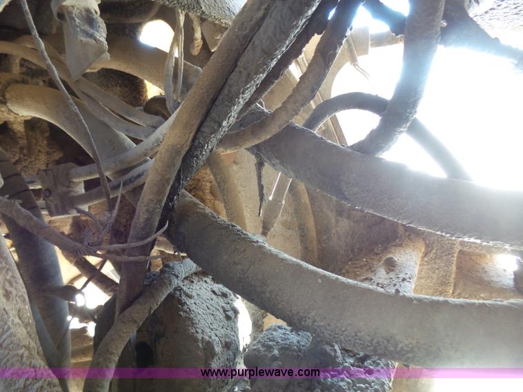 image for item L5466 1986 Caterpillar 966D wheel loader