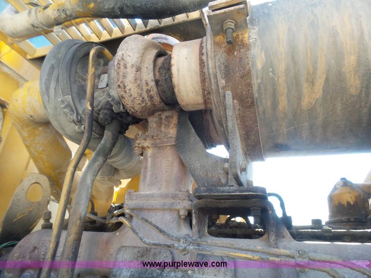 image for item L5466 1986 Caterpillar 966D wheel loader